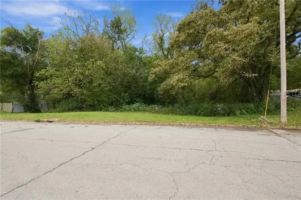 1527 S 34th Street, Kansas City, KS 66106