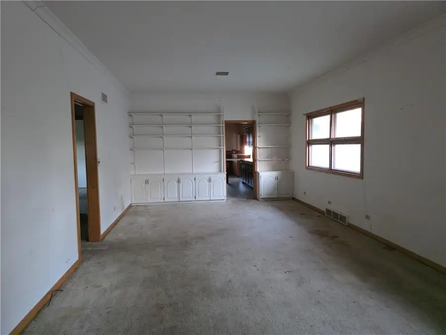 203 N Walnut N/a, Iola, KS 66749 - #3