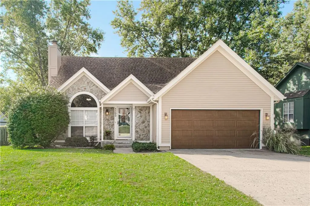 1133 E Charlotte Town Road, Olathe, KS 66061 - #1