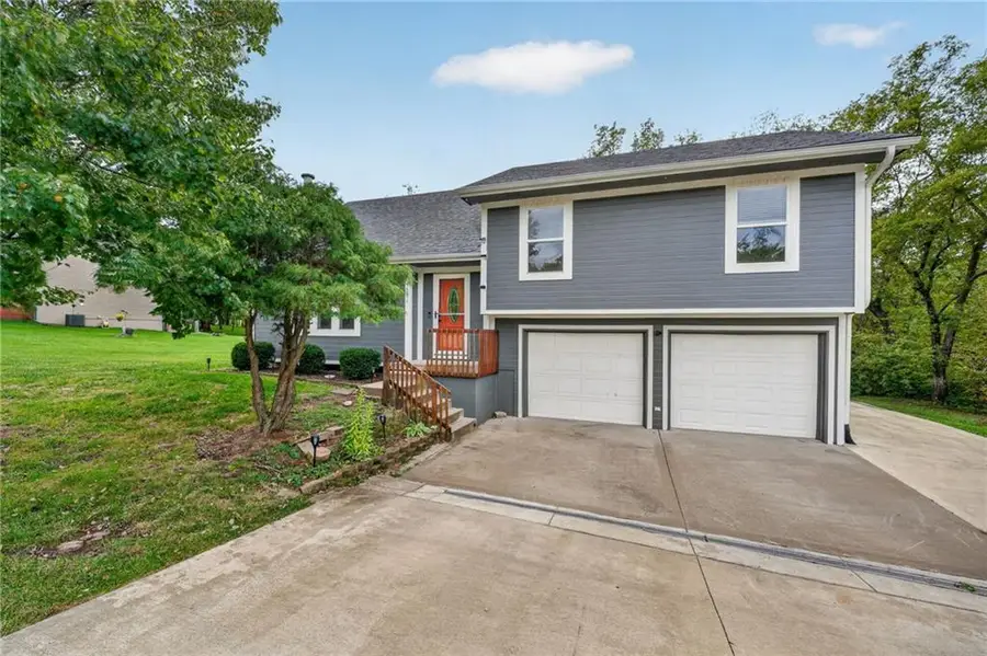 5874 SW Walnut Cove, Trimble, MO 64492 - #2