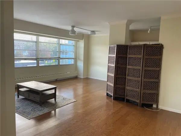333 W Meyer Boulevard #414, Kansas City, MO 64113
