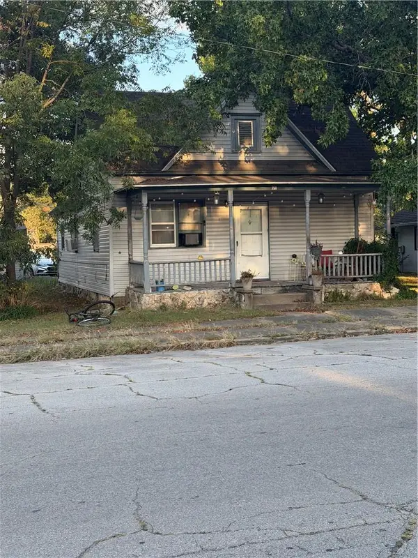758 Main Street, Pleasanton, KS 66075