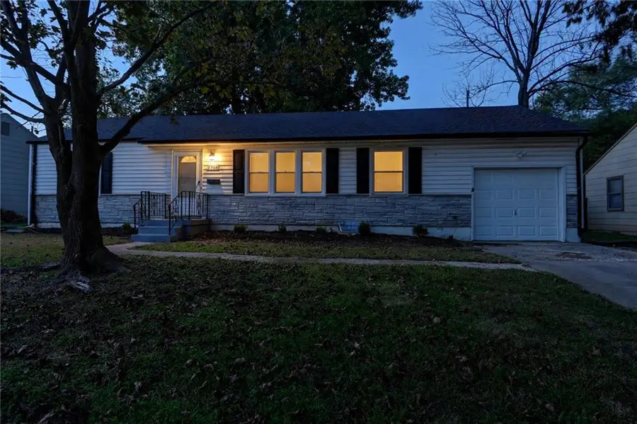 2708 S Glenwood Avenue, Independence, MO 64052 - #2