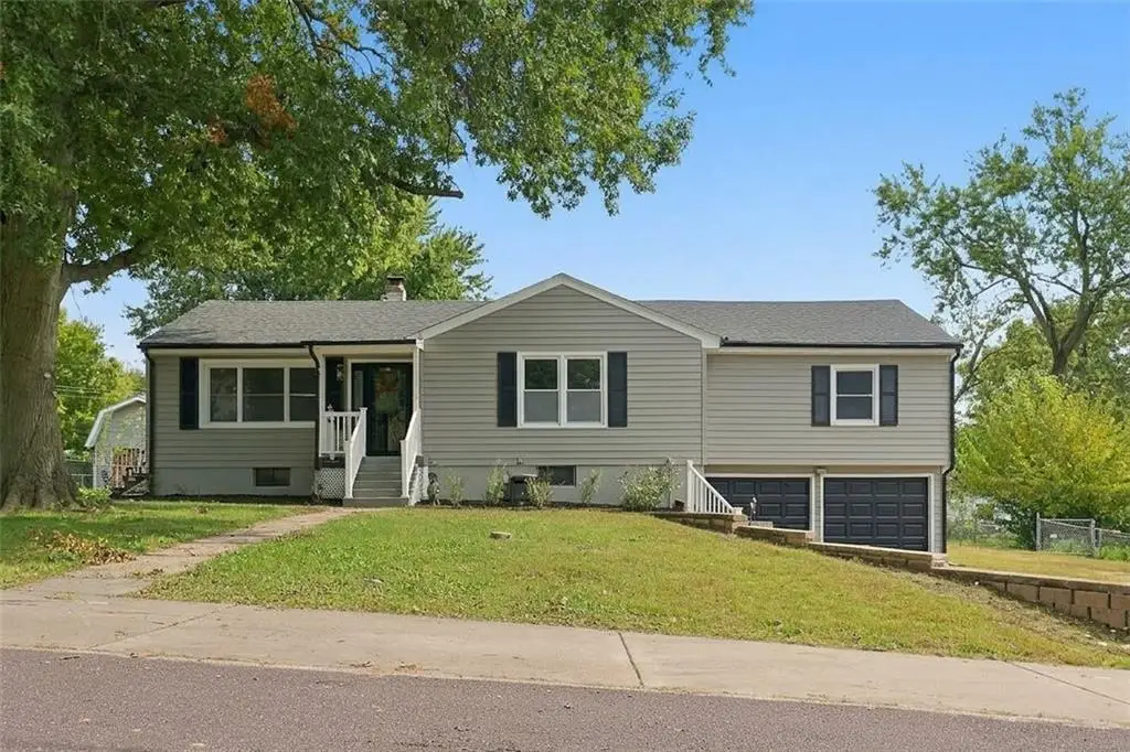 10131 E 79th Terrace, Raytown, MO 64138 - #1
