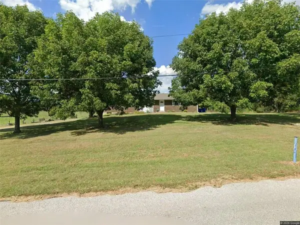 16204 W 59th Terrace, Shawnee, KS 66217