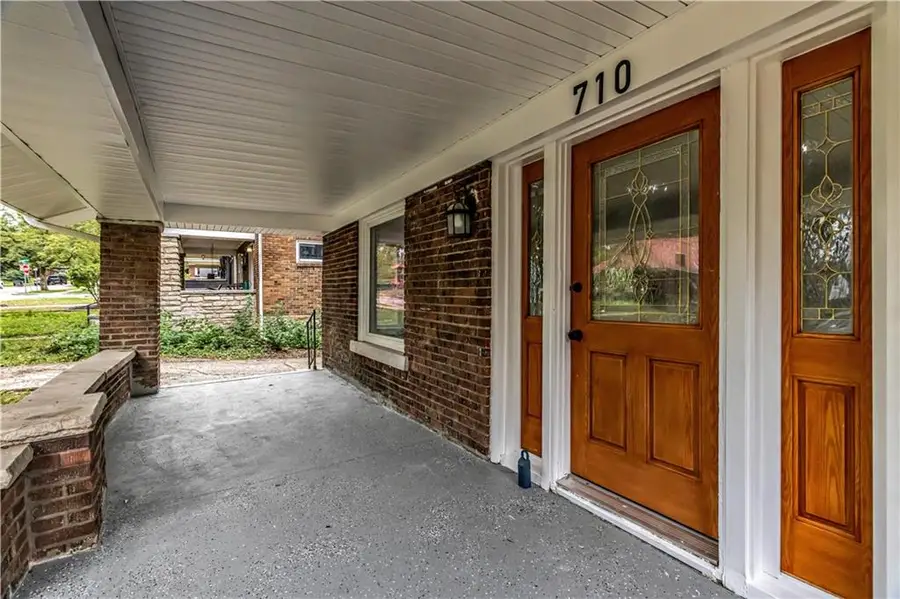 710 N 17th Street, Kansas City, KS 66102 - #2