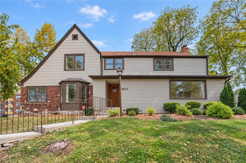 801 Valentine Road, Kansas City, MO 64111 - #1
