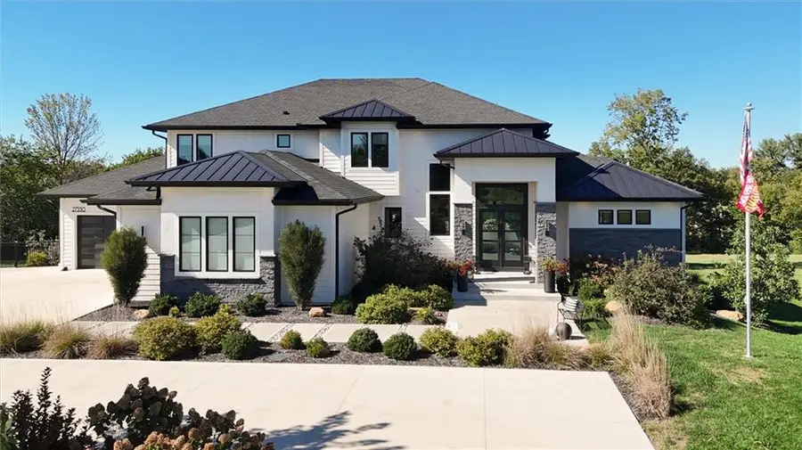 27550 W 120th Place, Olathe, KS 66061 - #2
