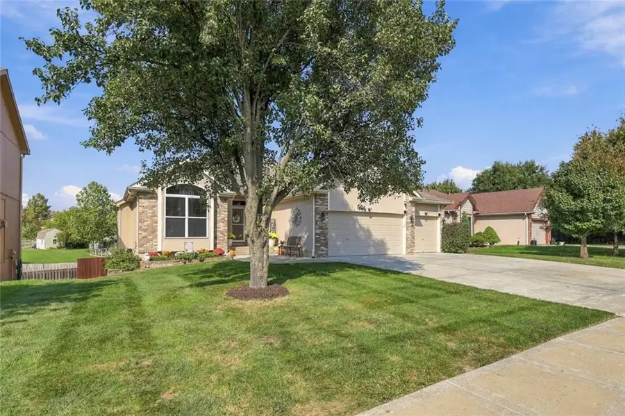 11226 N Belleview Avenue, Kansas City, MO 64155 - #3