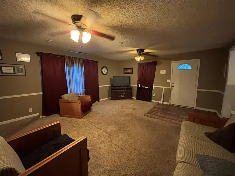 320 Martin Avenue, Osawatomie, KS 66064 - #2