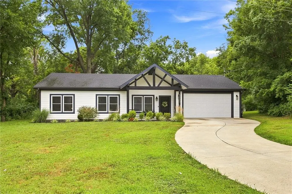 5005 Welborn Lane, Kansas City, KS 66104 - #1