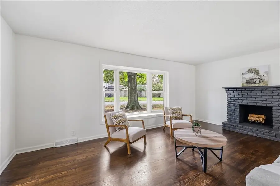 5008 Spring Street, Kansas City, MO 64133 - #3