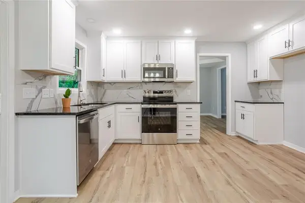 3212 Longhorn Drive, Lawrence, KS 66049