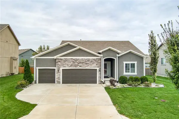 108 SW Ayden Lane, Blue Springs, MO 64064