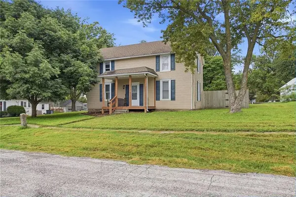 611 South Street, Wellington, MO 64097
