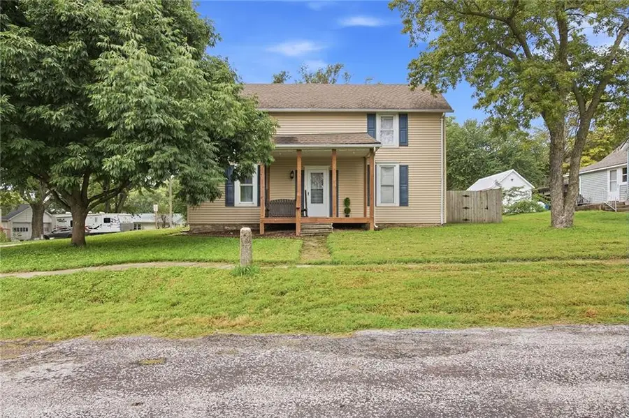 611 South Street, Wellington, MO 64097 - #2