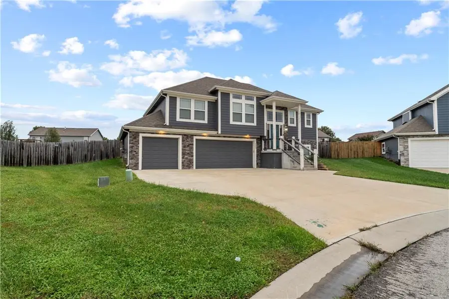 1907 N 162nd Terrace, Basehor, KS 66007 - #2