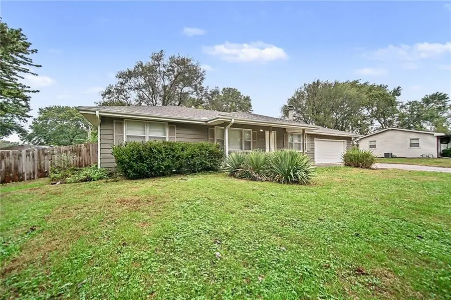 10710 N Grand Avenue, Kansas City, MO 64155 - #3
