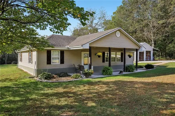 1220 NW 665th Road, Holden, MO 64040
