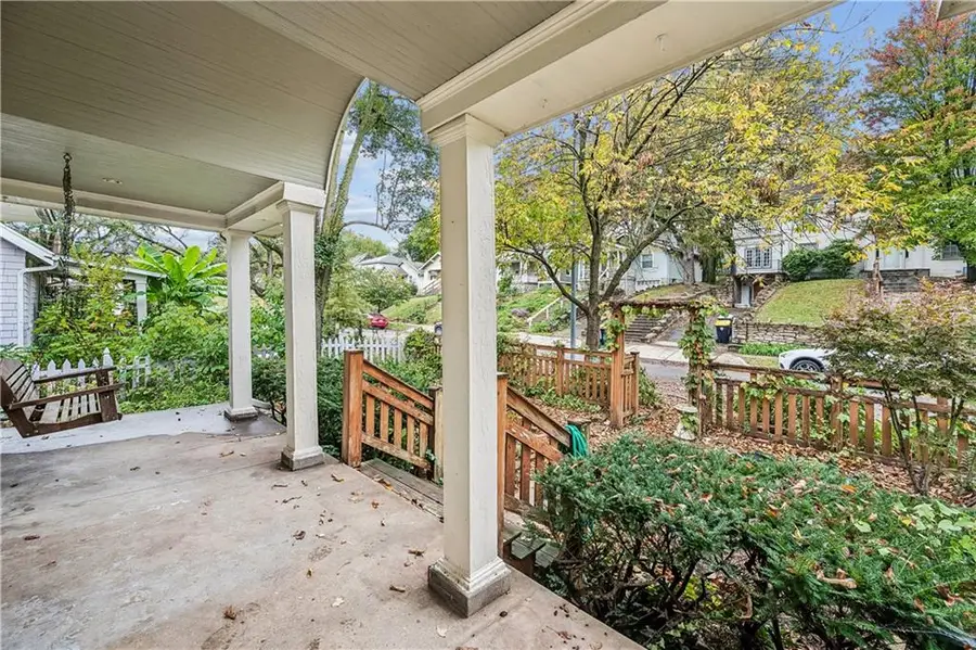 5007 Lydia Avenue, Kansas City, MO 64110 - #3