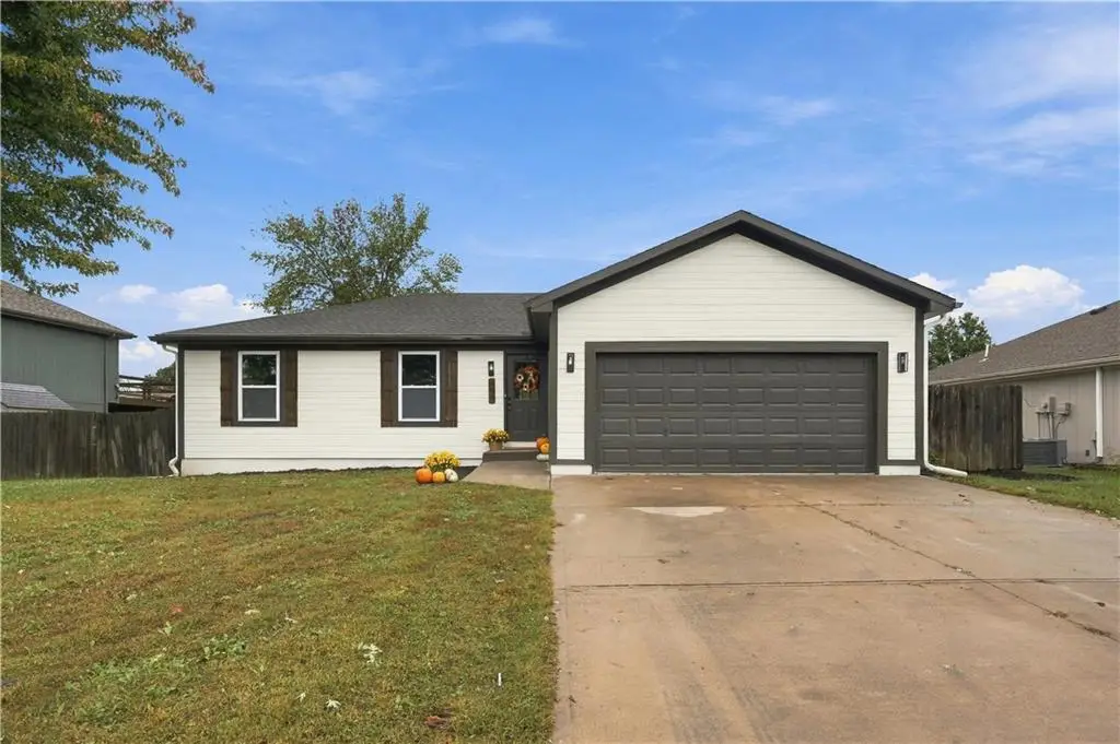 106 Trinity Circle, Harrisonville, MO 64701 - #1