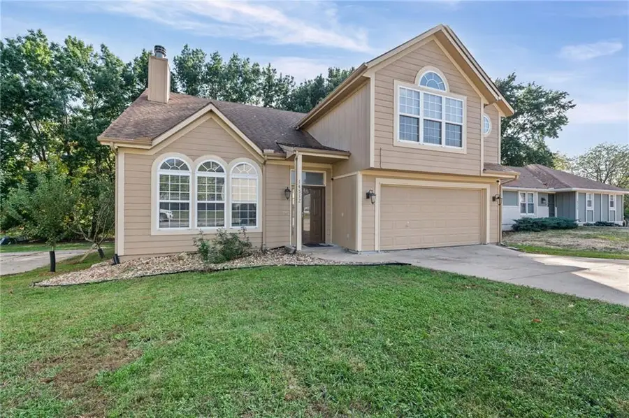 14512 Wilshire Circle, Grandview, MO 64030 - #2