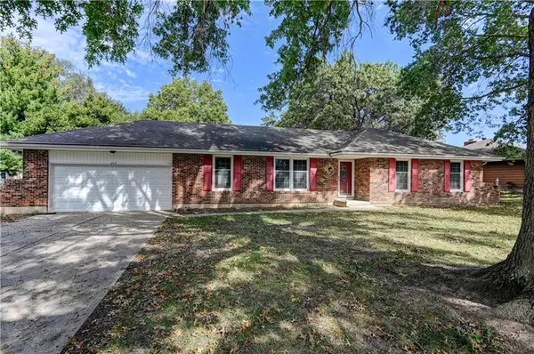 213 Johnson Street, Buckner, MO 64016