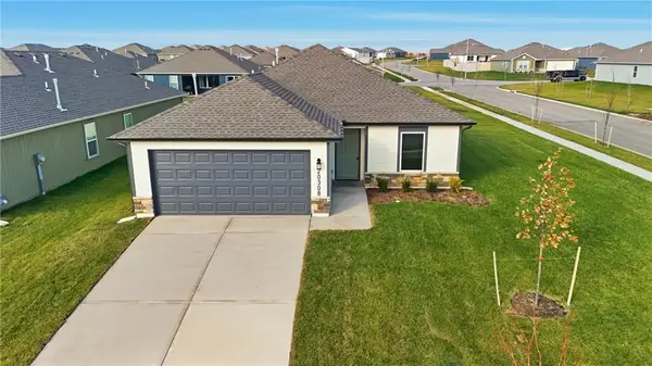 20373 W 195th Street, Spring Hill, KS 66083