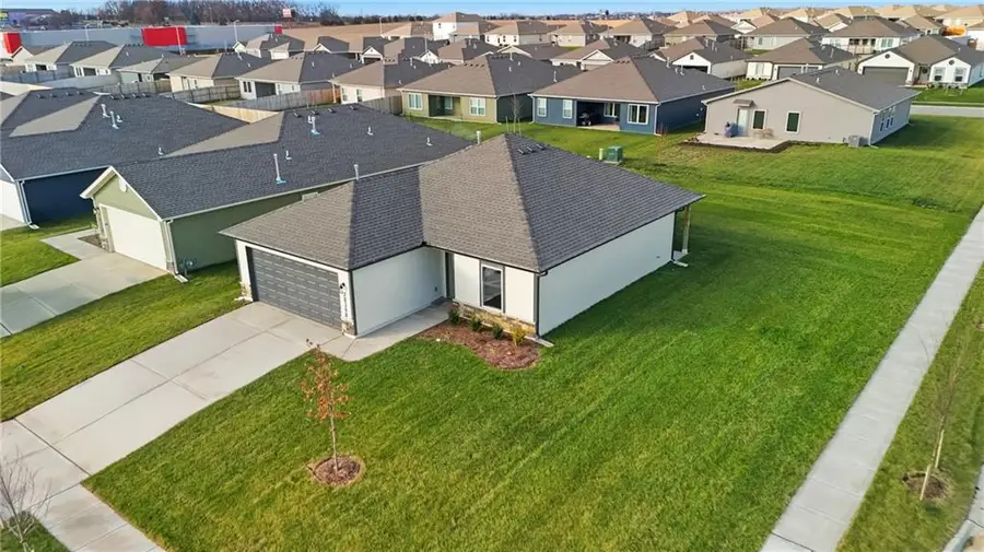 20373 W 195th Street, Spring Hill, KS 66083 - #2
