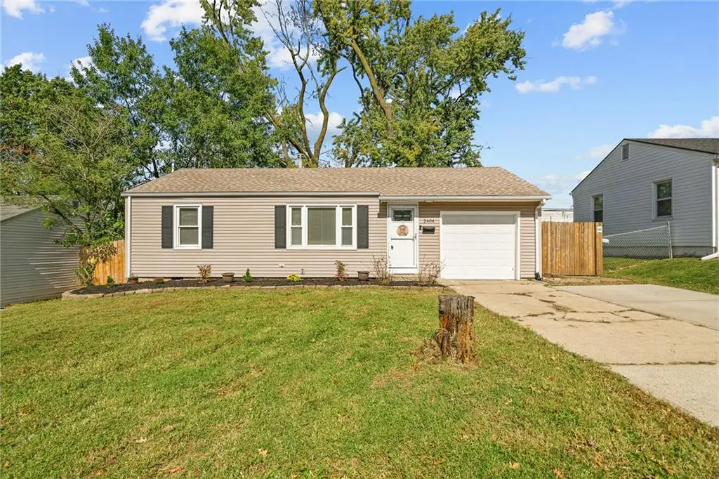 2404 NE 60th Street, Gladstone, MO 64118 - #1