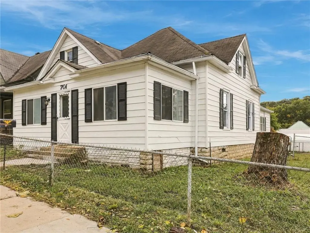 701 Isley Boulevard, Excelsior Springs, MO 64024 - #1