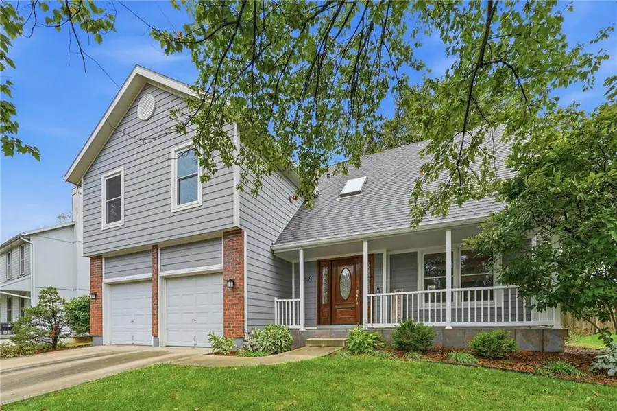 15821 Horton Court, Overland Park, KS 66223 - #2