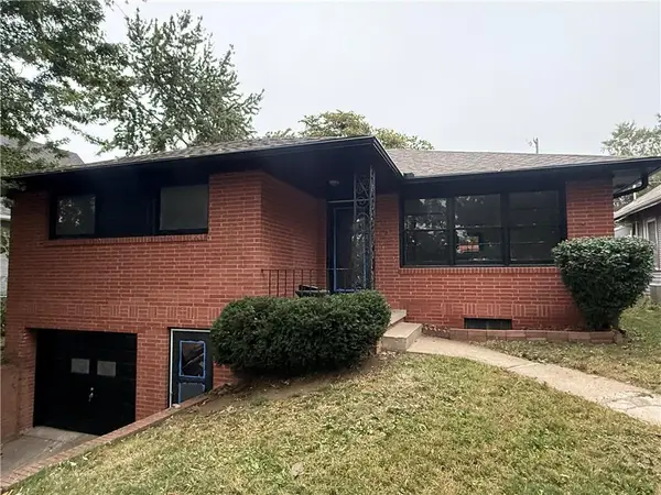 2913 Angelique Street, St Joseph, MO 64501