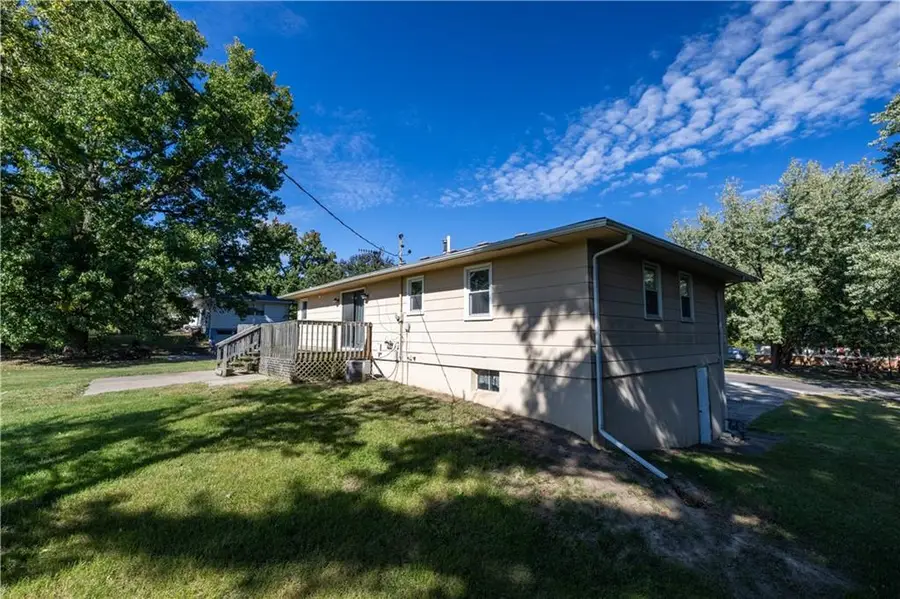 205 Kennedy Drive, Gower, MO 64454 - #3