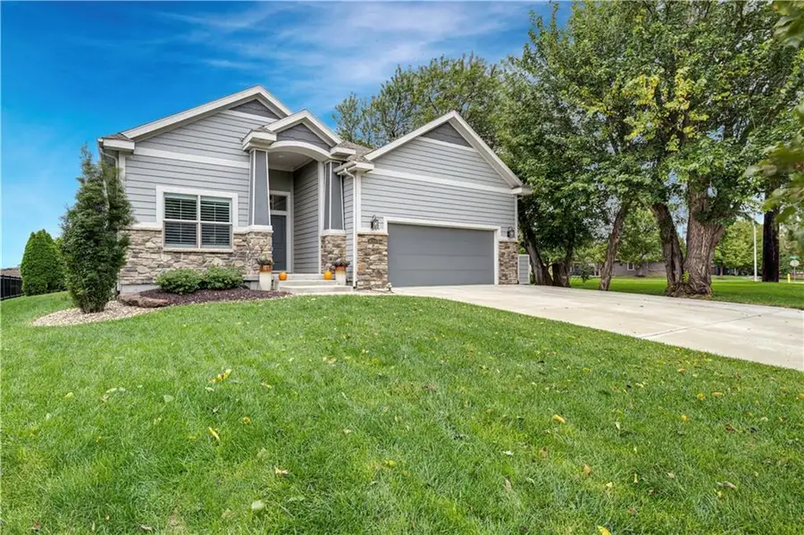 16300 S Britton Street, Olathe, KS 66062 - #2