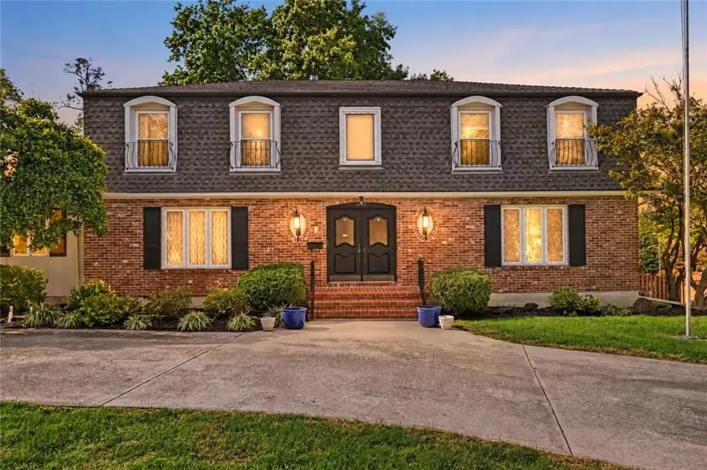 4950 Parish Drive, Roeland Park, KS 66205 - #1