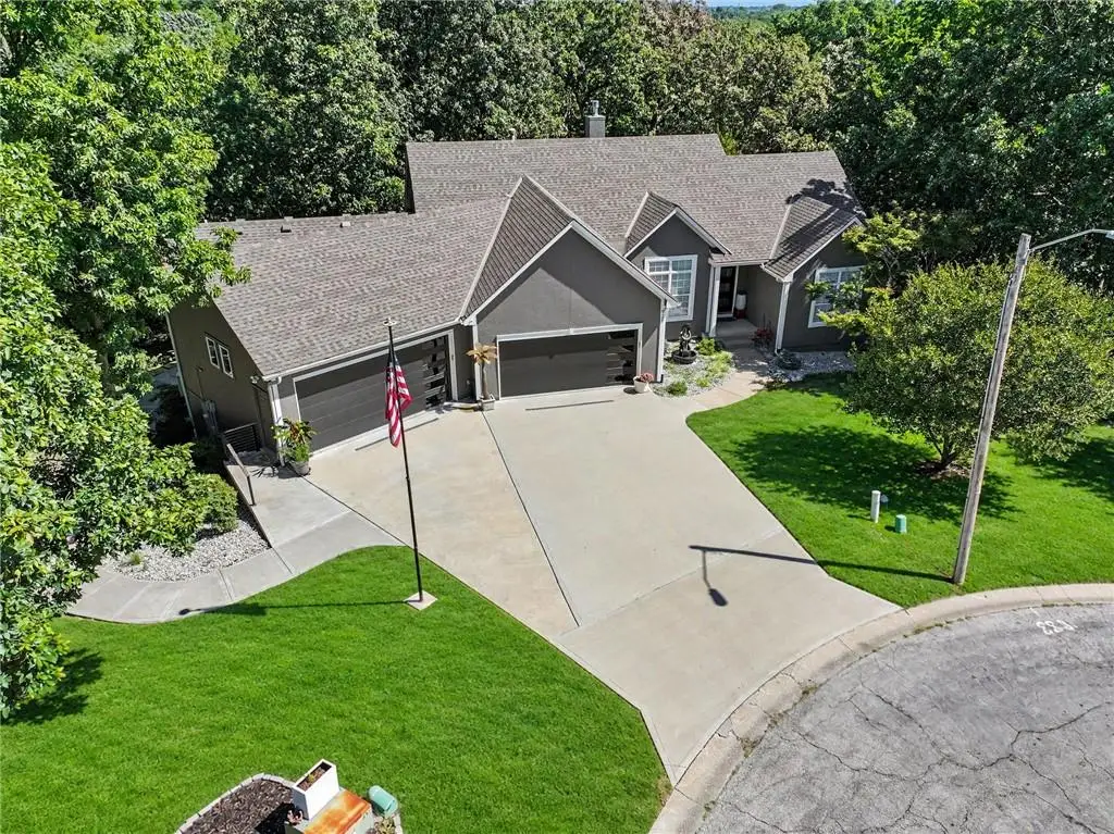 929 NE Emily Lane, Lees Summit, MO 64086 - #1