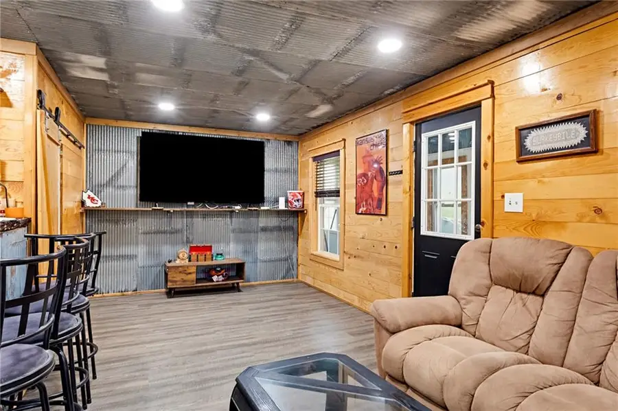 1010 W 14th Street, Trenton, MO 64683 - #3