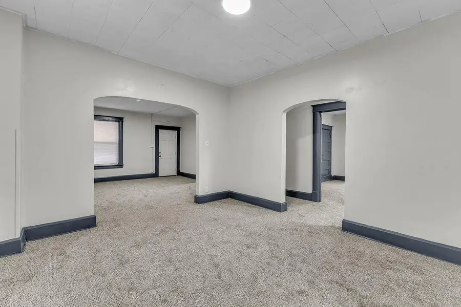 802 S 11th St Street, Saint Joseph, MO 64504 - #2