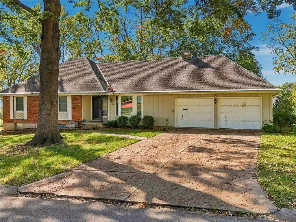 4722 Hedges Avenue, Kansas City, MO 64133 - #1