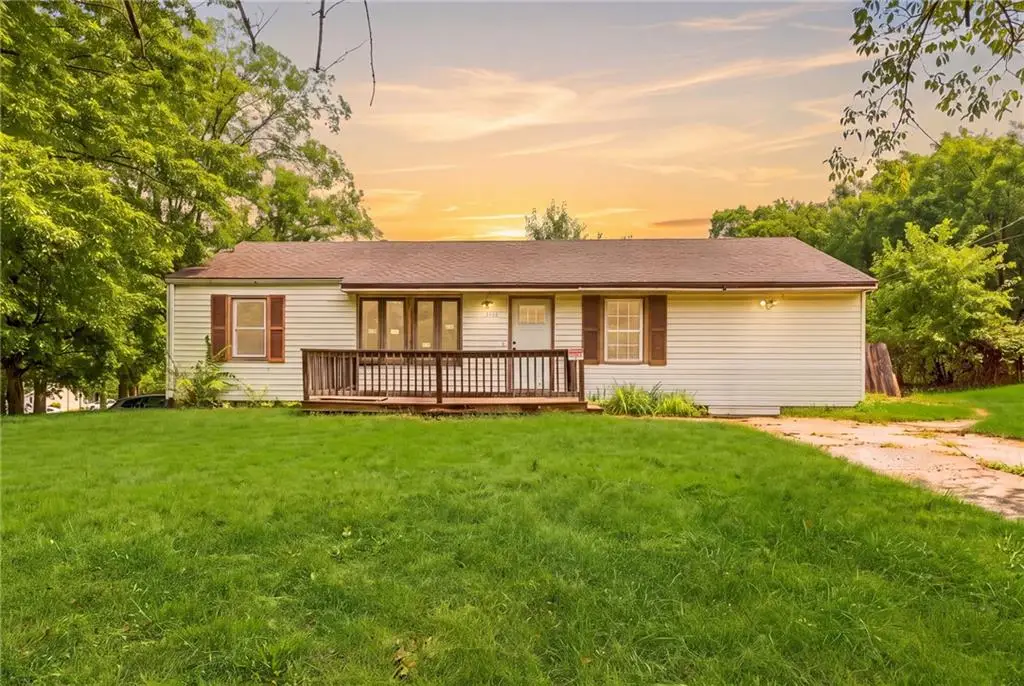 10013 Bellaire Avenue, Kansas City, MO 64134 - #1