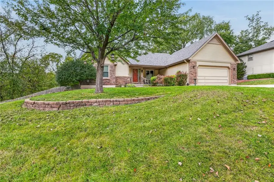 7312 N Strathbury Avenue, Kansas City, MO 64151 - #2