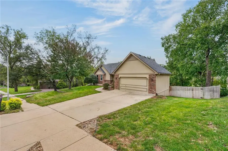7312 N Strathbury Avenue, Kansas City, MO 64151 - #3