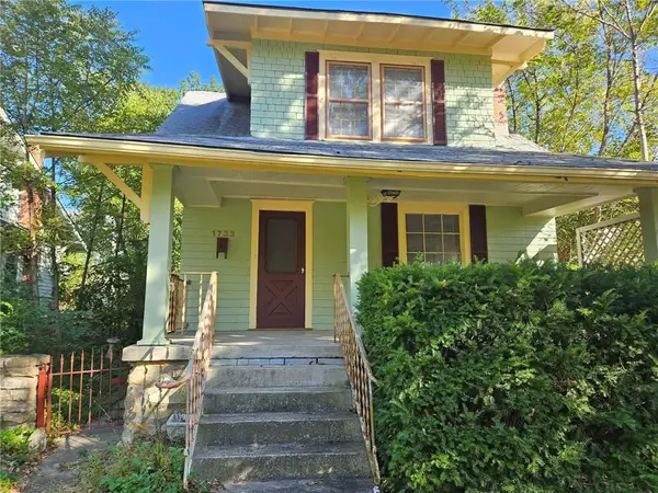 1733 S Crescent Avenue, Independence, MO 64052
