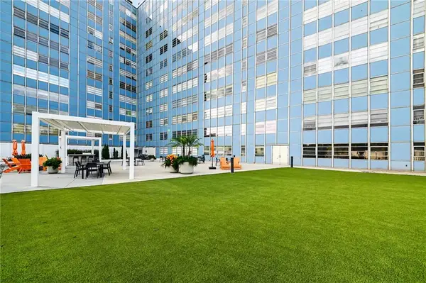 333 W Meyer Boulevard #310, Kansas City, MO 64113