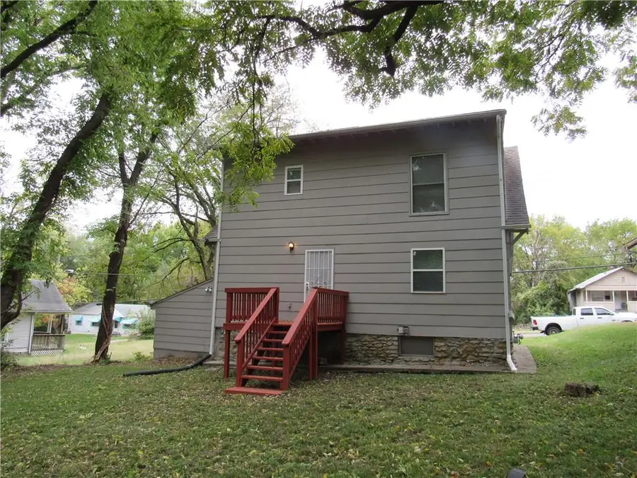 5737 Indiana Avenue, Kansas City, MO 64130 - #3