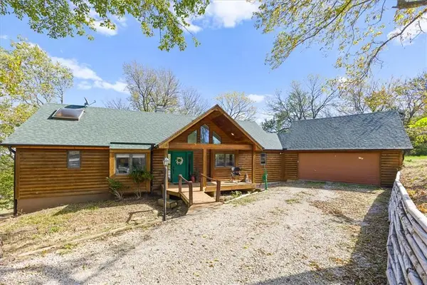 31557 Lookout Road, Paola, KS 66071