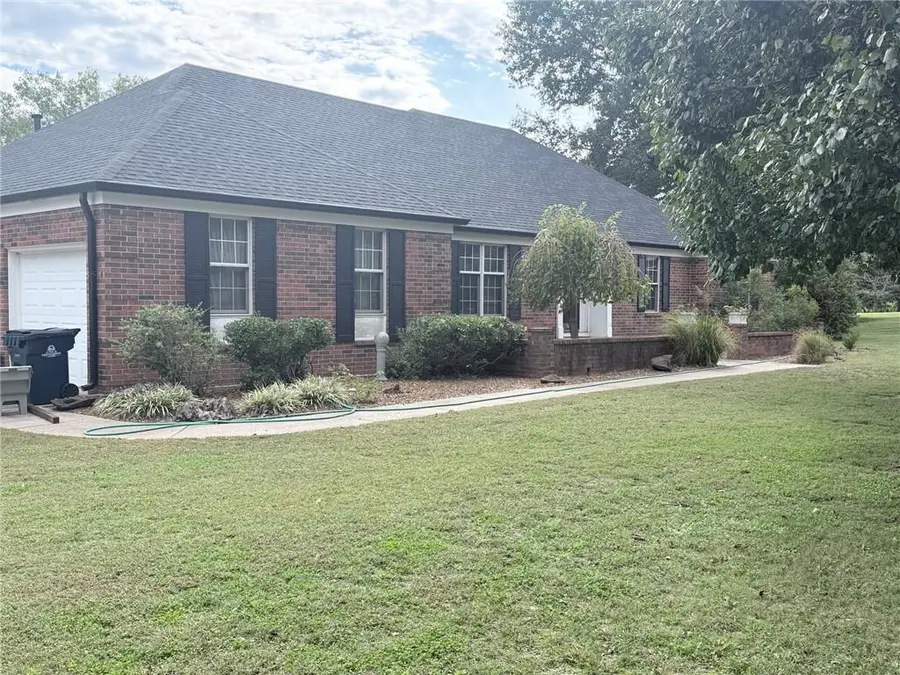 2604 Country Club Circle, Independence, KS 67301 - #3