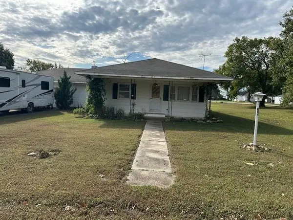 804 E Perry Street, Arma, KS 66712