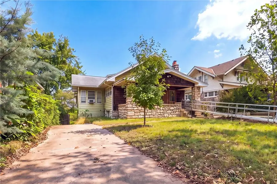 3320 W Coleman Road, Kansas City, MO 64111 - #3